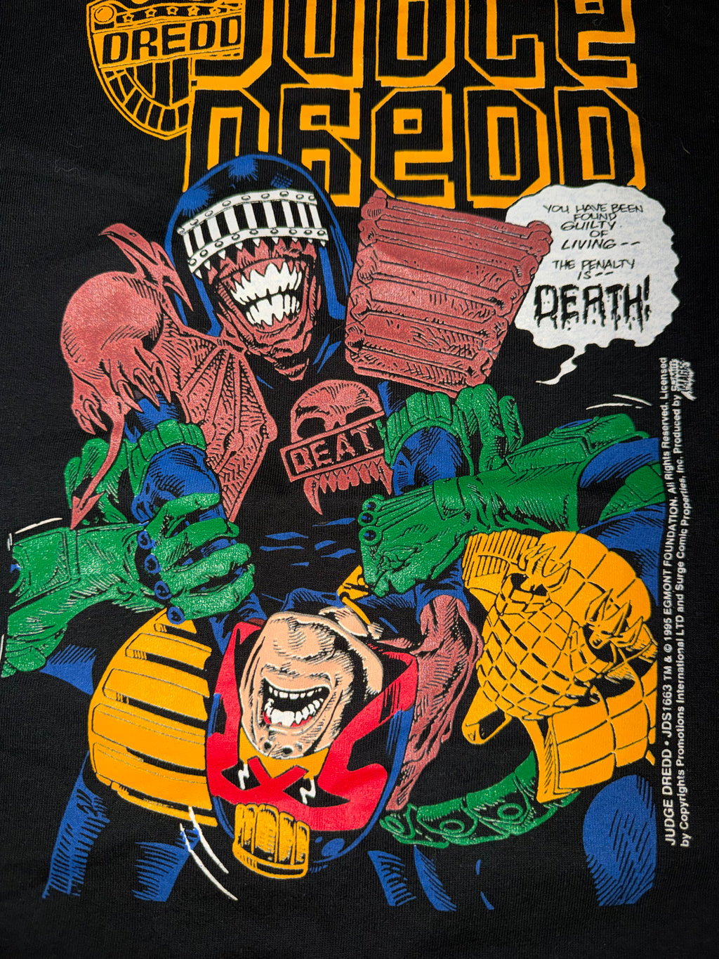 Vintage 90's Judge Dredd T-shirt