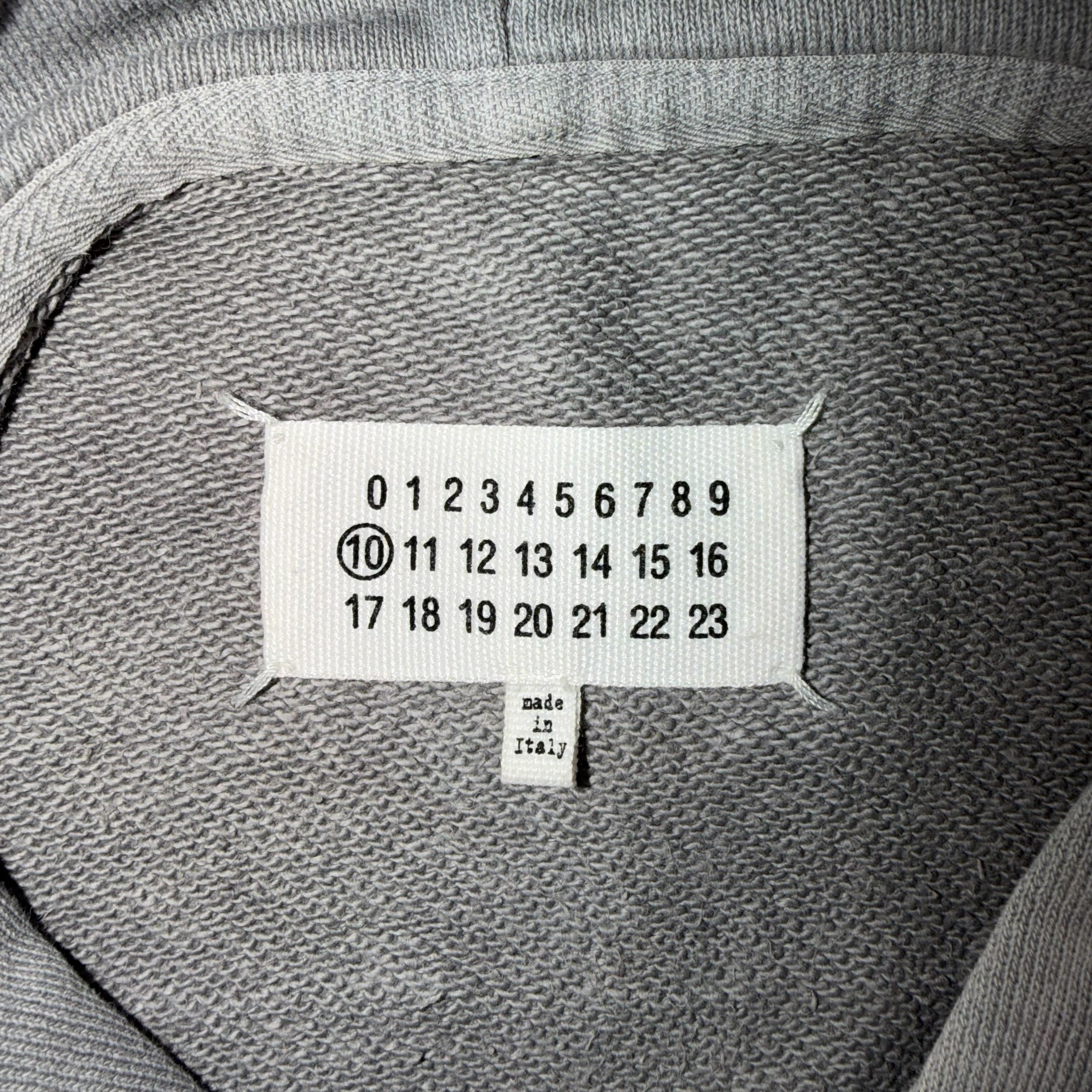 MM6 MAISON MARGIELA SLEVELESS HOODIE