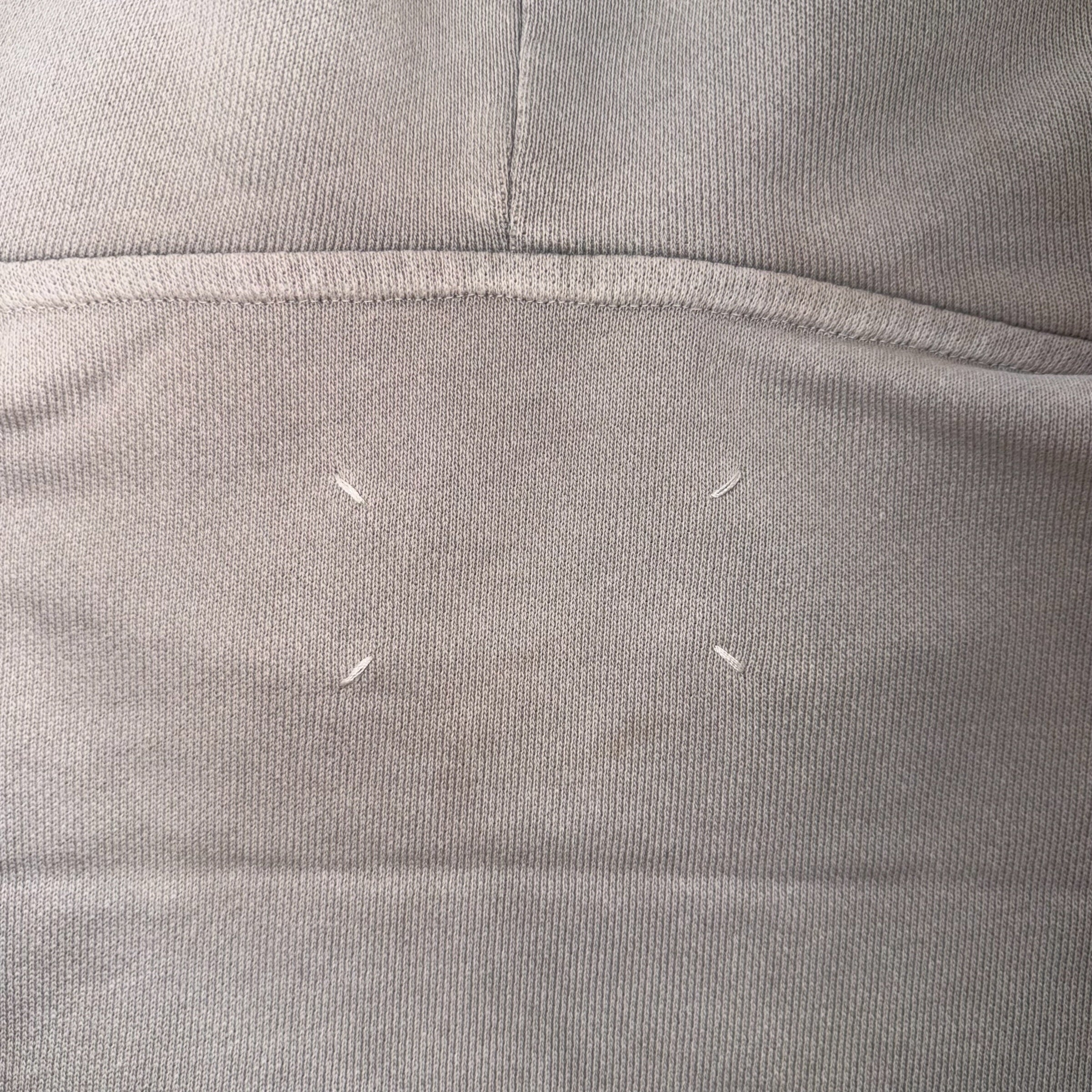 MM6 MAISON MARGIELA SLEVELESS HOODIE