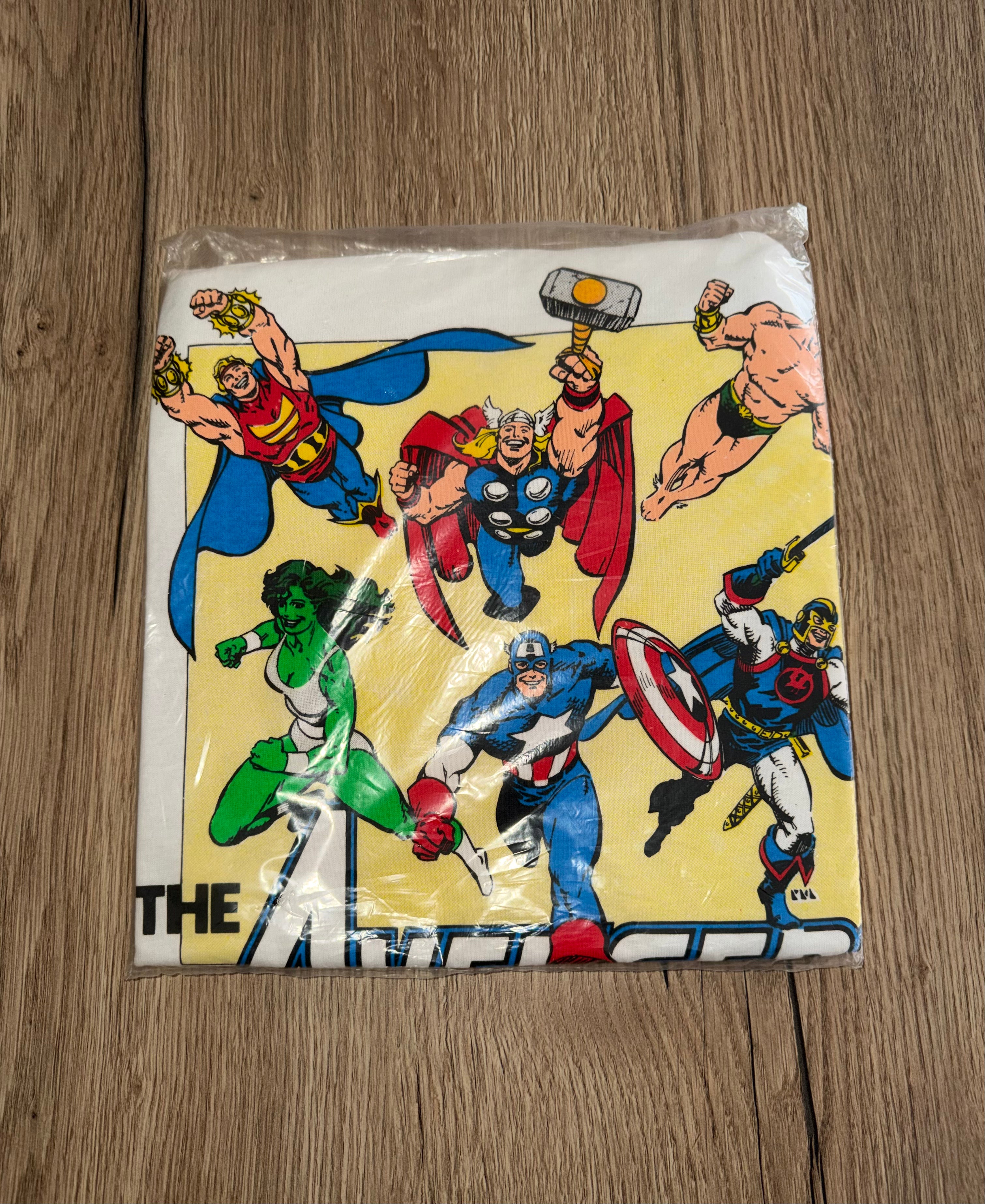 Vintage 90's The Avengers Marvel T-Shirt