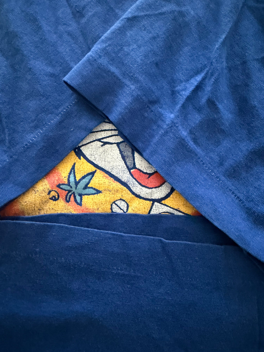 Vintage Drugs Bunny 90s T-Shirt