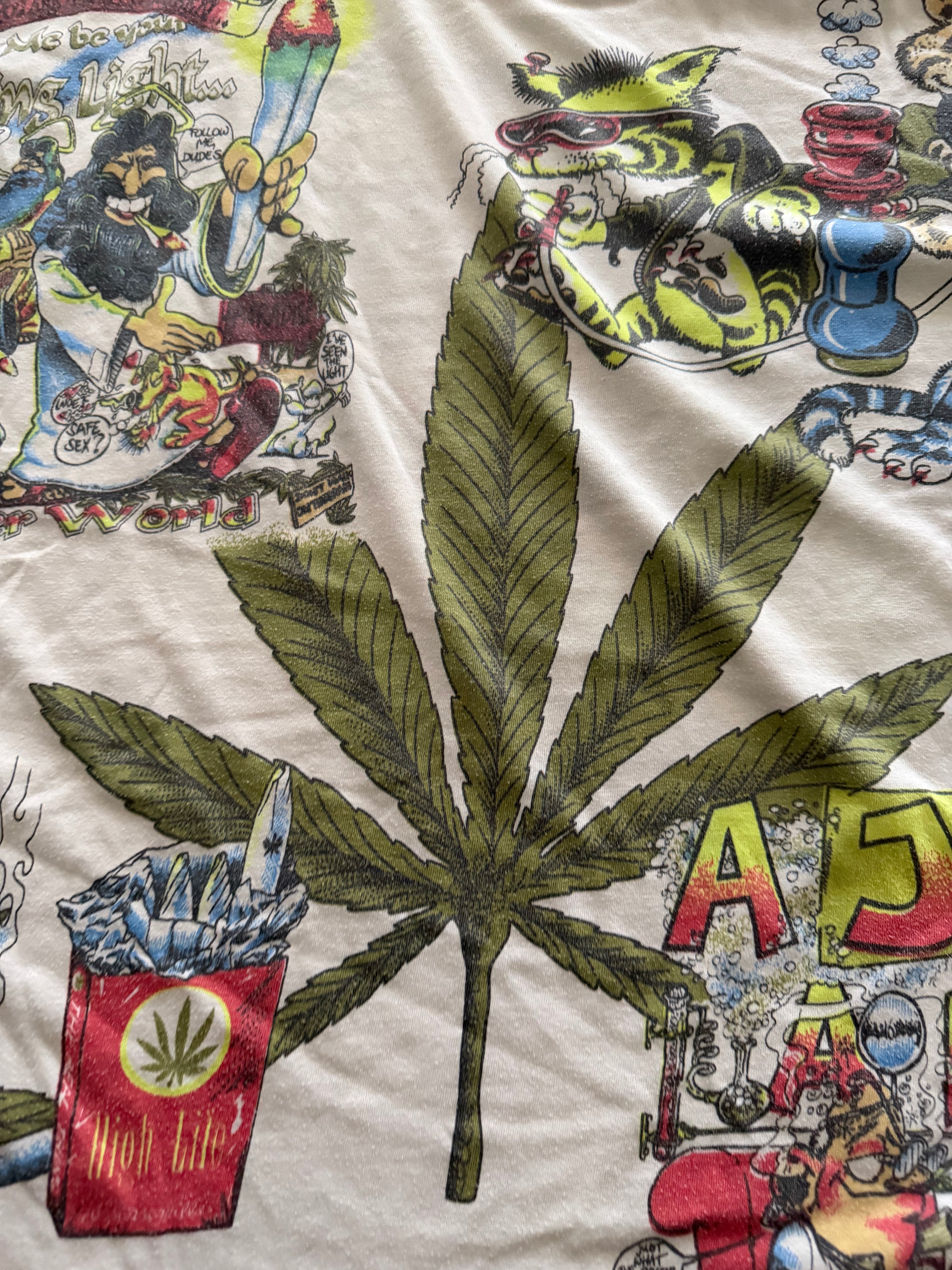 Vintage Weed 90s T-Shirt
