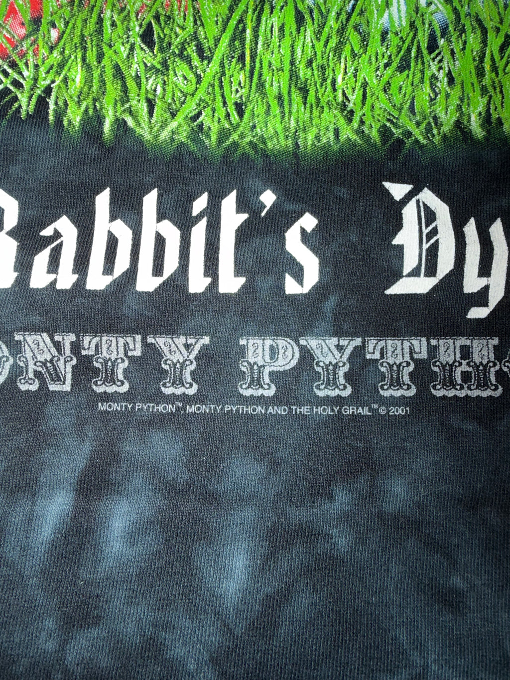 Vintage 00's Monty Phyton and the Holy Grail Movie T-Shirt