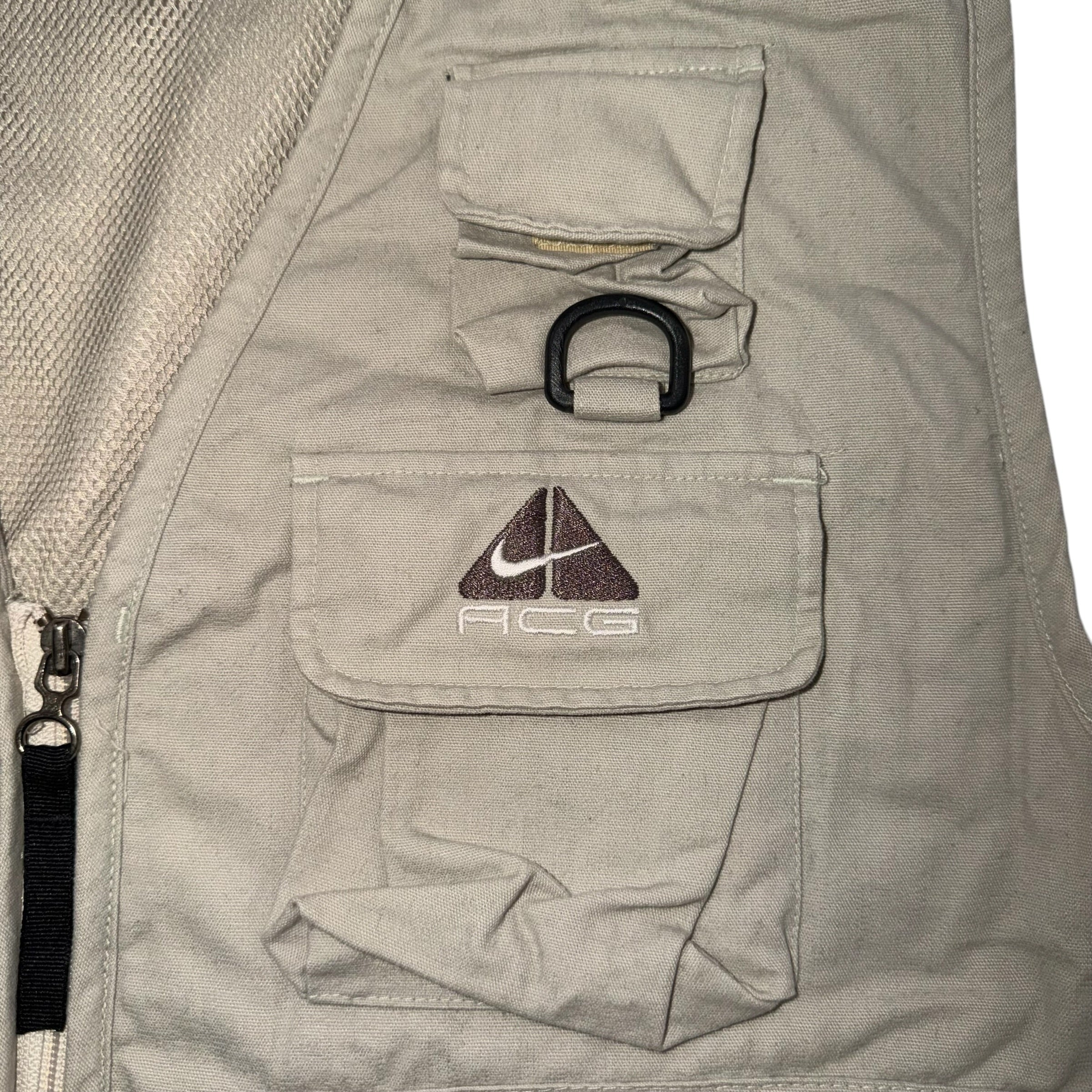 VINTAGE 90's NIKE ACG VEST
