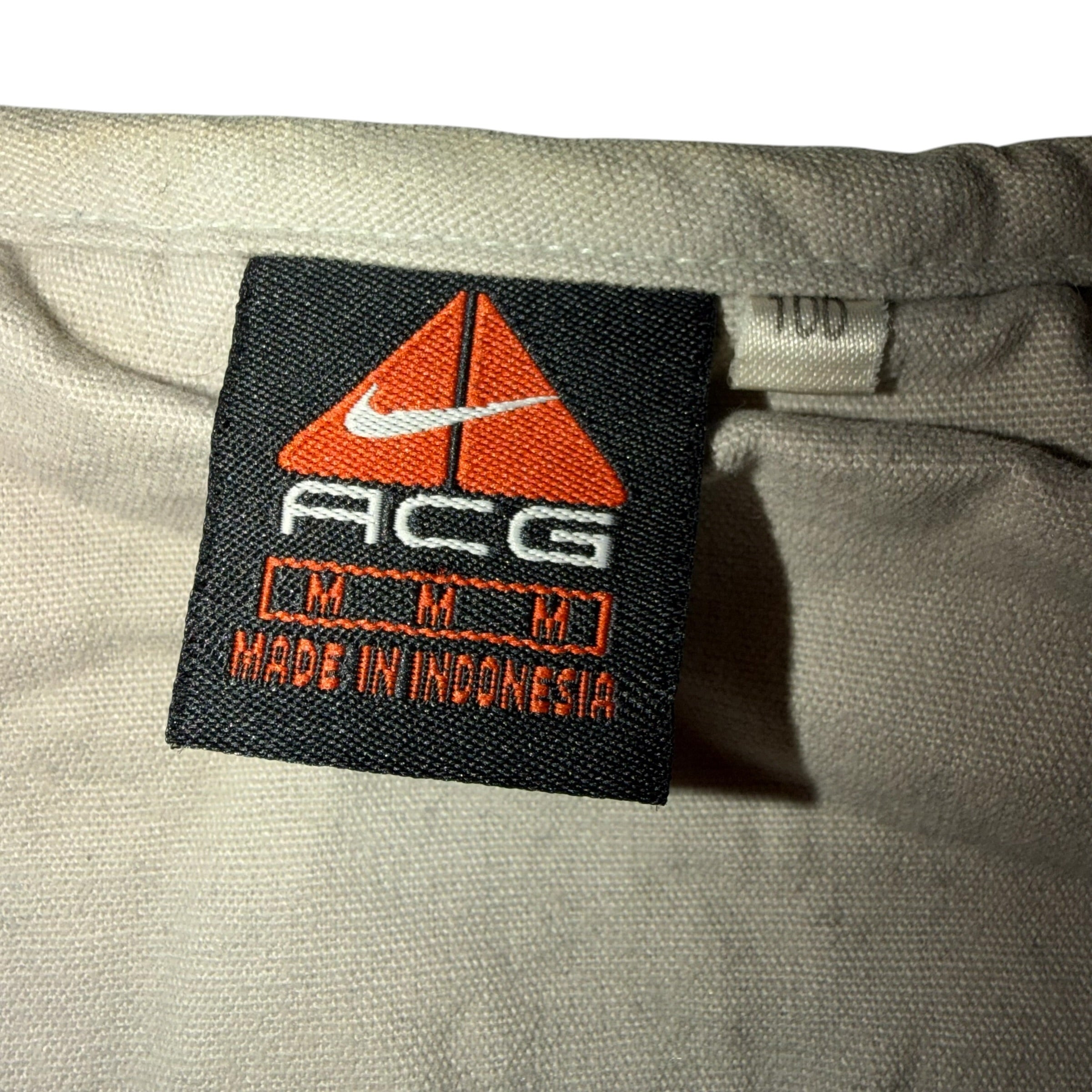 VINTAGE 90's NIKE ACG VEST