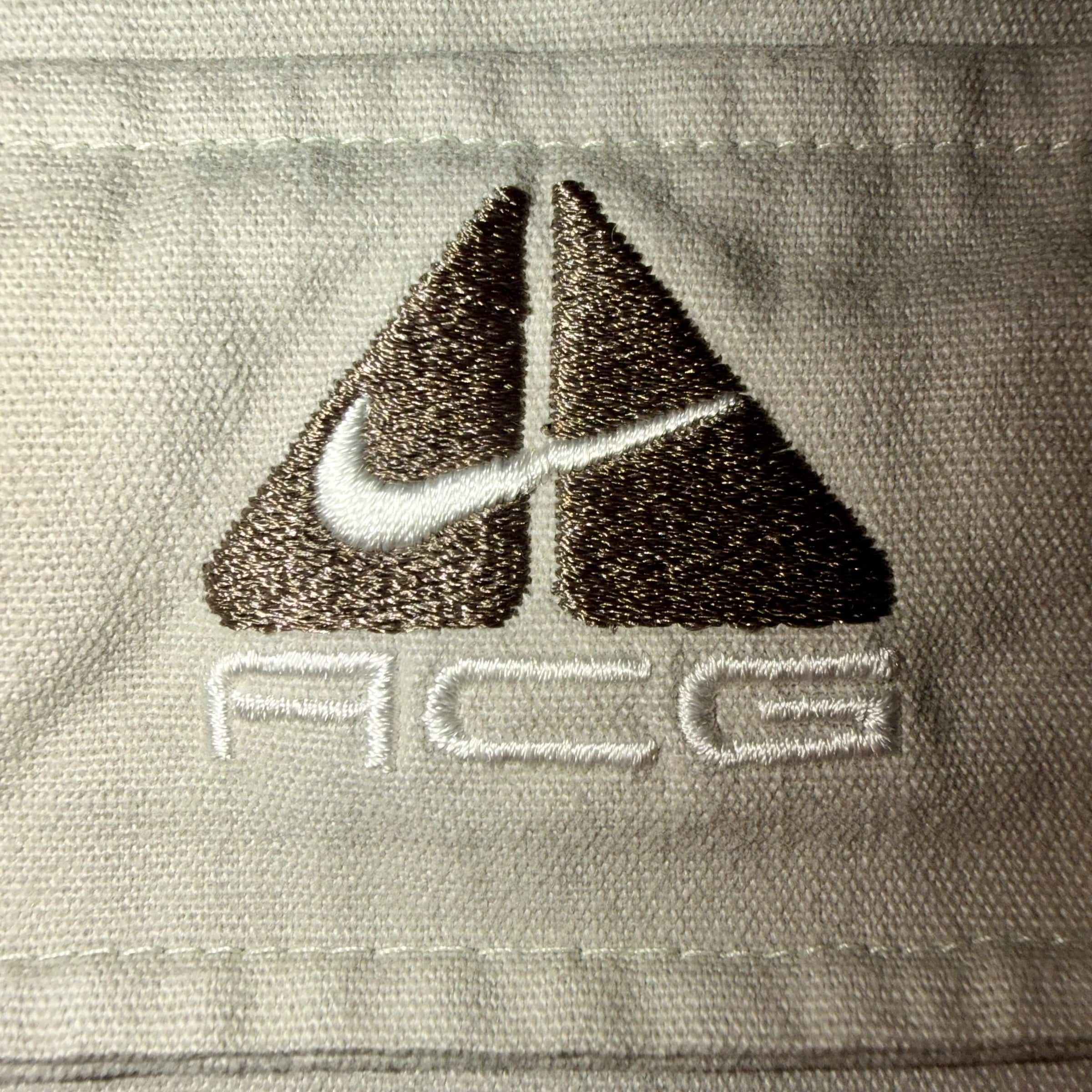 VINTAGE 90's NIKE ACG VEST