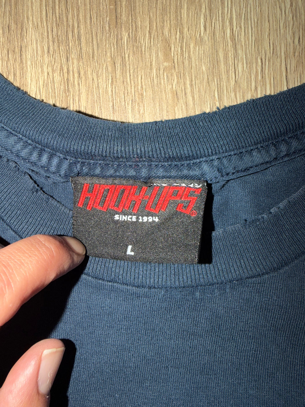 Vintage 00's Hook Ups T-Shirt